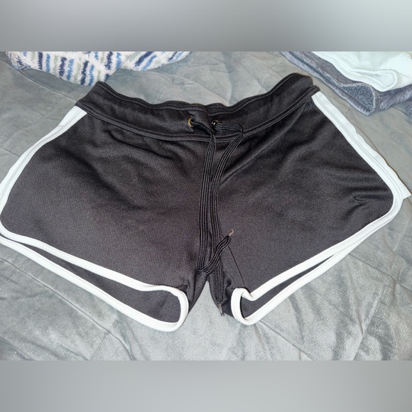 Bundle - Shorts! - Picture 5 of 7